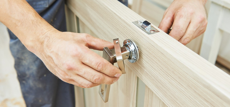 interior door repair Oakdale